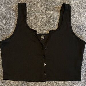 SHEIN Black Ribbed Button-Front Crop Tank Top